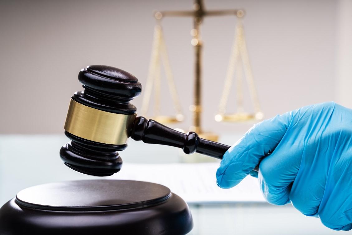 When a Weatherman Cheats During the Storm - The Abusive Judicial Review and Civil Society